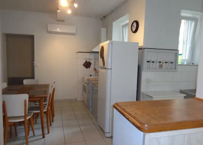 34 Rue De La Coucouroune De La Coucouroune Апартаменты